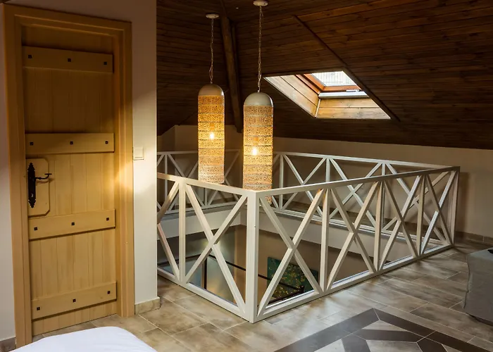 Mythic Valley Apartment